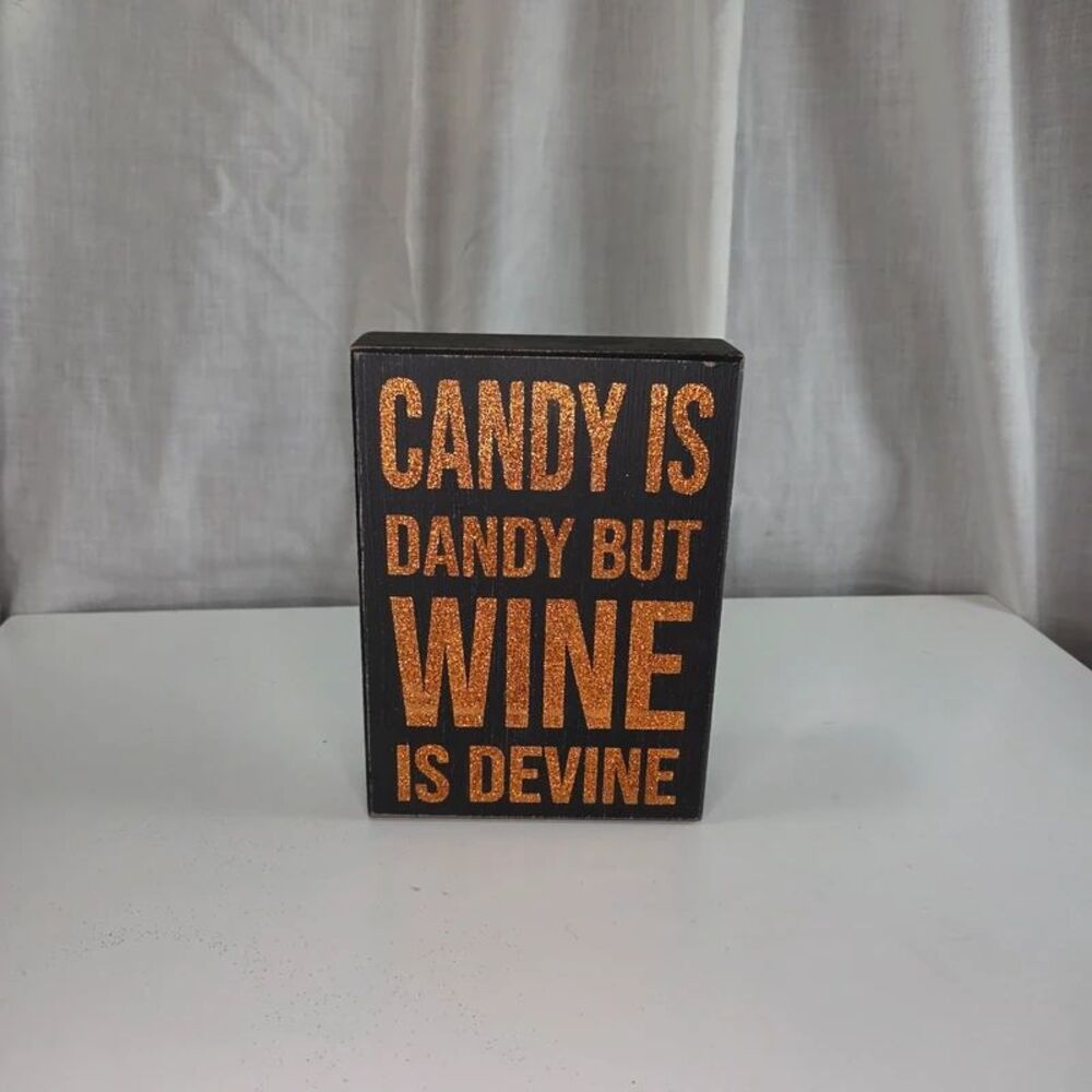 Small wood Halloween sign